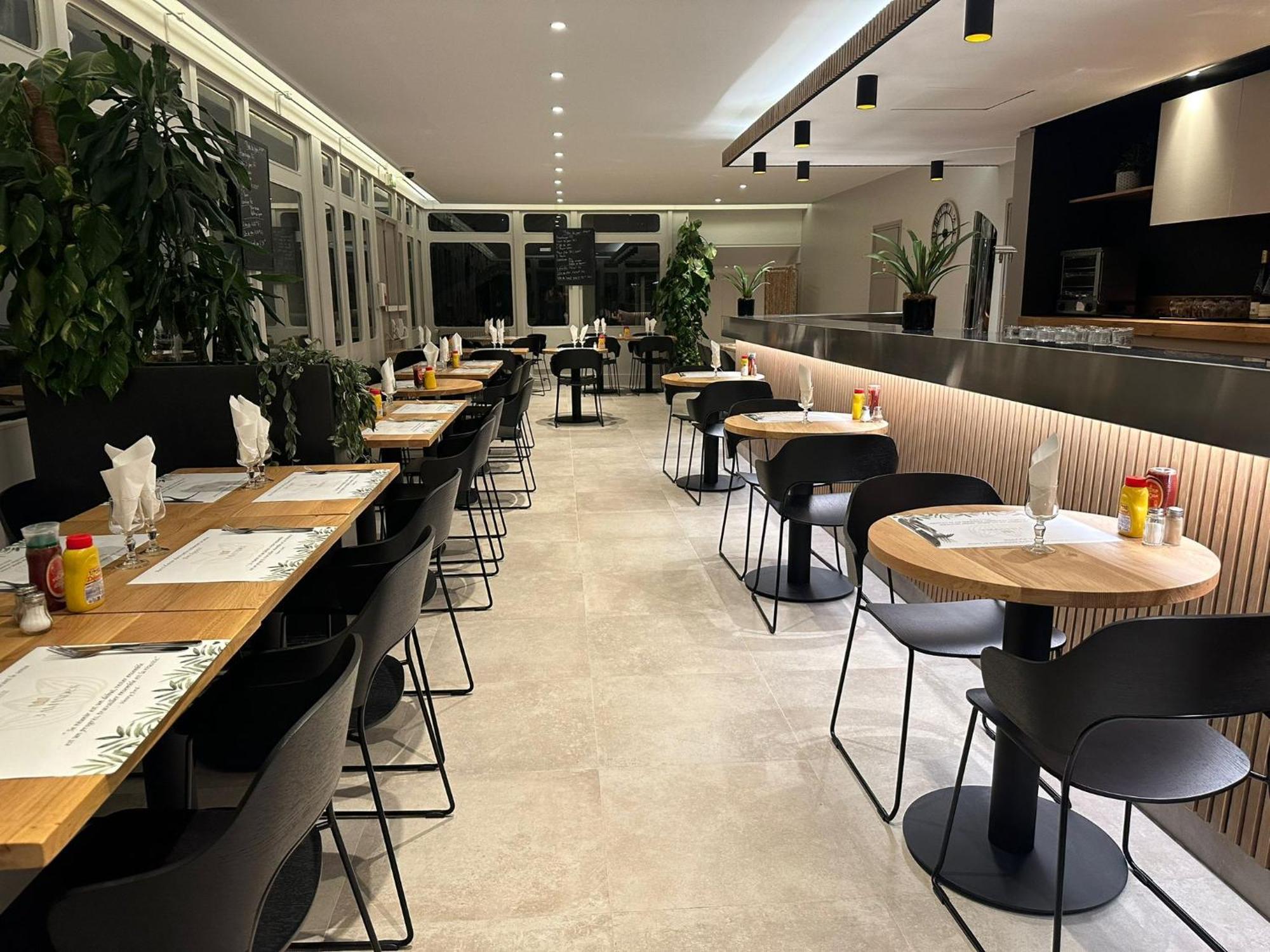 Hotel Sénia Orly Kültér fotó